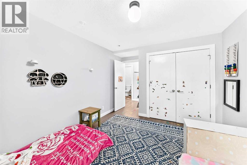 3313 42A Avenue Close - Image 23