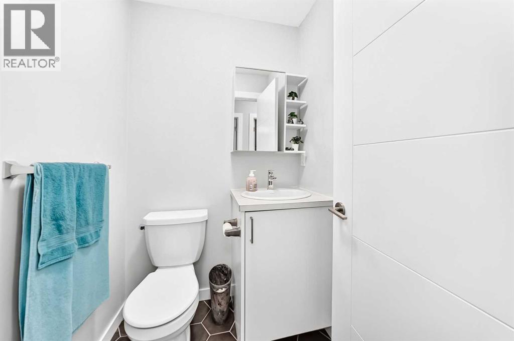 3313 42A Avenue Close - Image 27