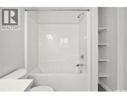 2921 Green Turtle Road, Regina, SK S4V4G5 Photo 29