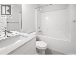 2921 Green Turtle Road, Regina, SK S4V4G5 Photo 33