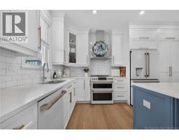 9 Congressional Crescent, photo 4