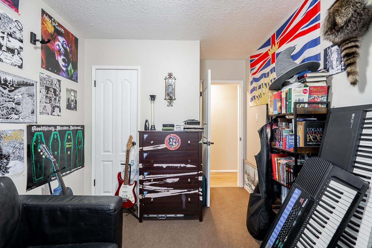 5 Bed, 2 Bath House for Sale in Surrey – 15084 RAVEN PLACE, Surrey – MLS# R3152495 - Image 19