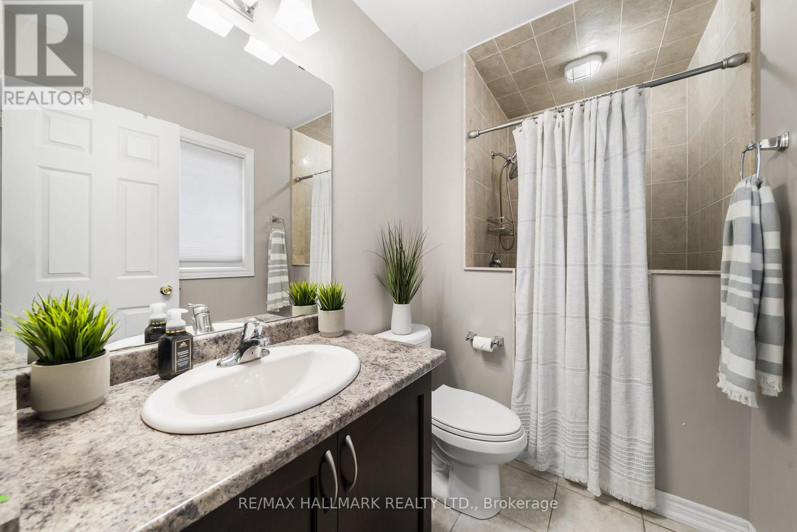 152 MCDONALD CRESCENT - Image 26