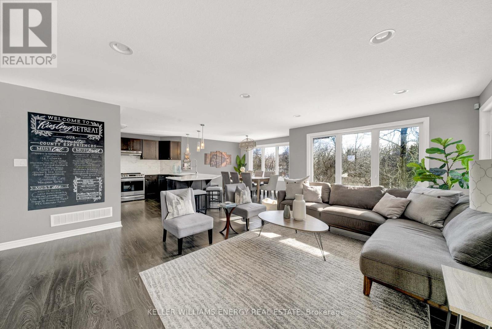 1687 LAKESIDE DRIVE - Image 14