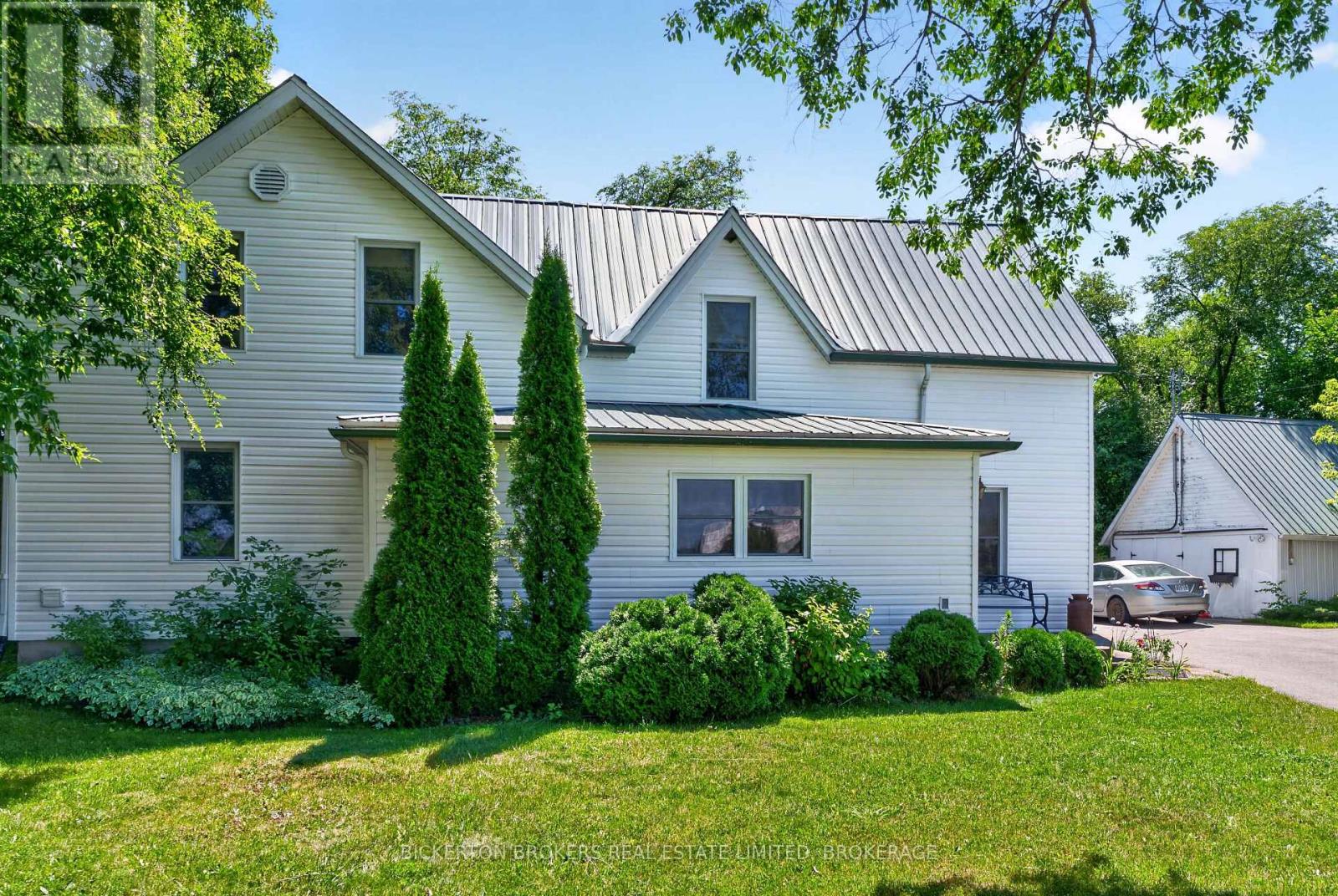 806 EDEN GROVE ROAD S - Image 23
