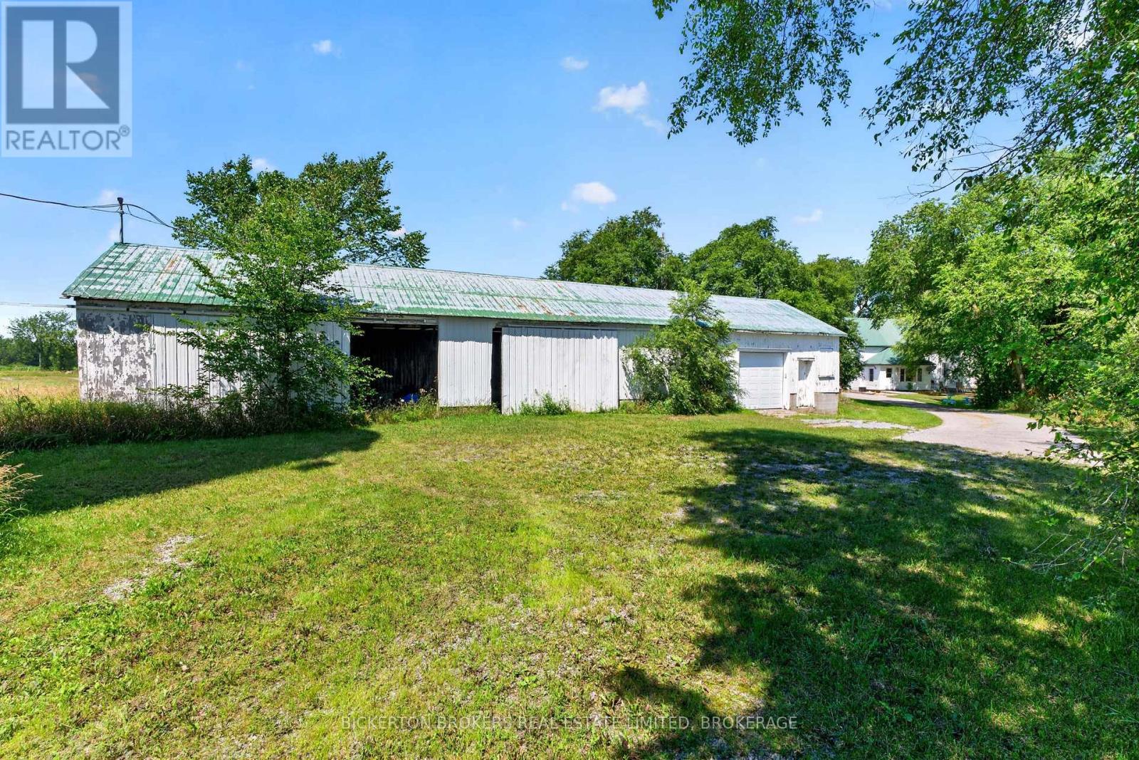 806 EDEN GROVE ROAD S - Image 26