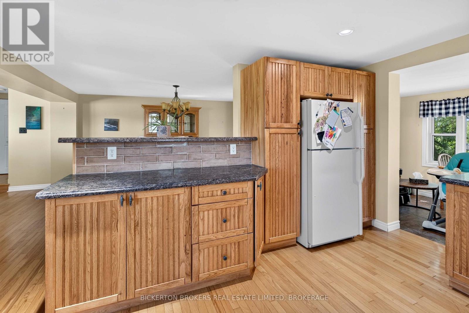 806 EDEN GROVE ROAD S - Image 6