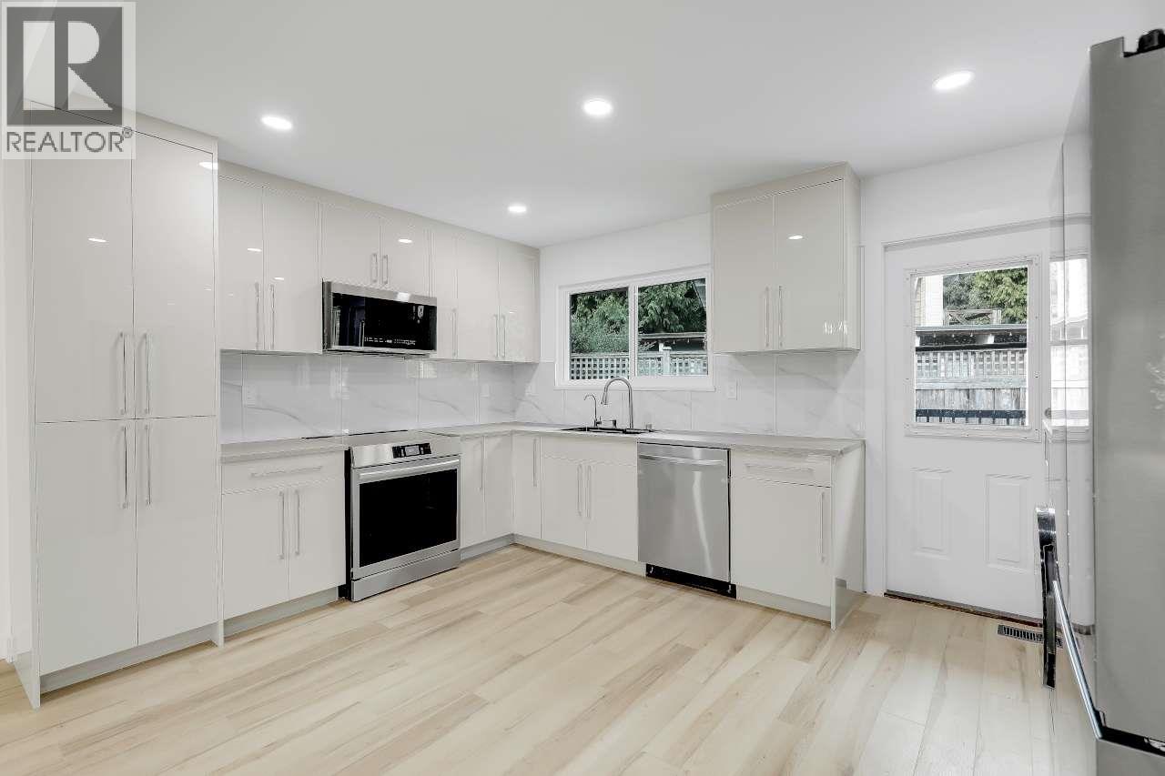 869 GALE Drive, Tsawwassen