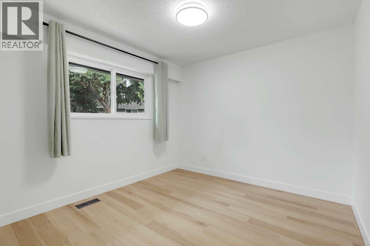 869 GALE Drive, Tsawwassen