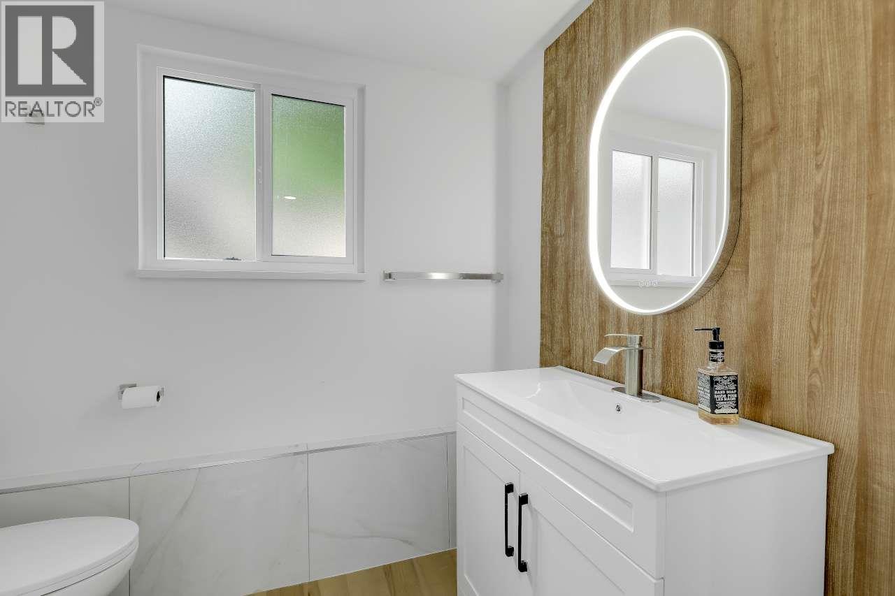 869 GALE Drive, Tsawwassen