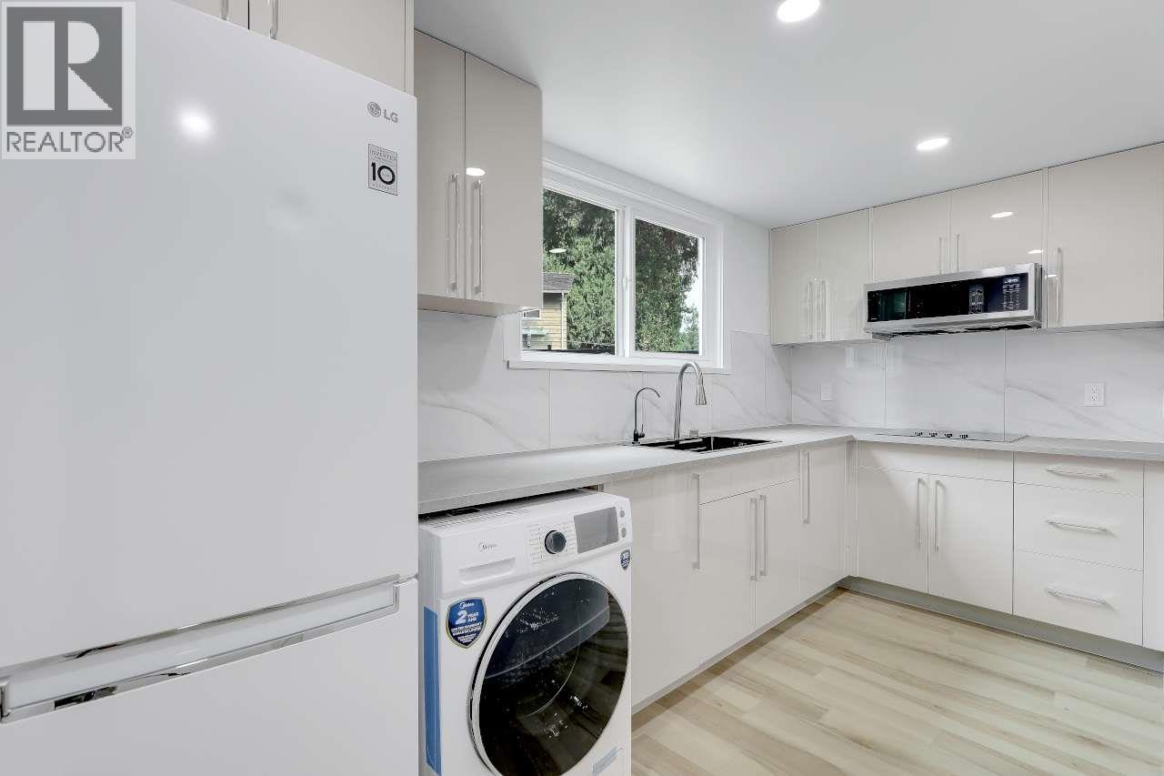 869 GALE Drive, Tsawwassen