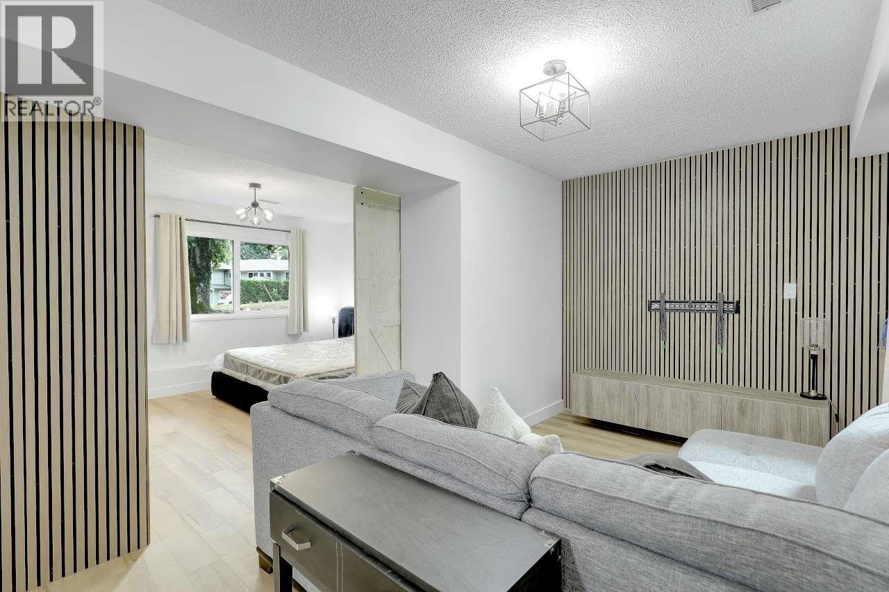 869 GALE Drive, Tsawwassen