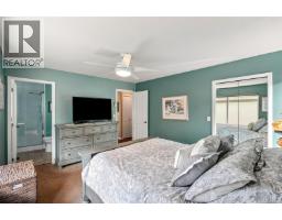 Living room - 808 Stanhope Rd, Parksville, BC V9P2T7 Photo 10