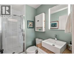 Bedroom - 808 Stanhope Rd, Parksville, BC V9P2T7 Photo 9