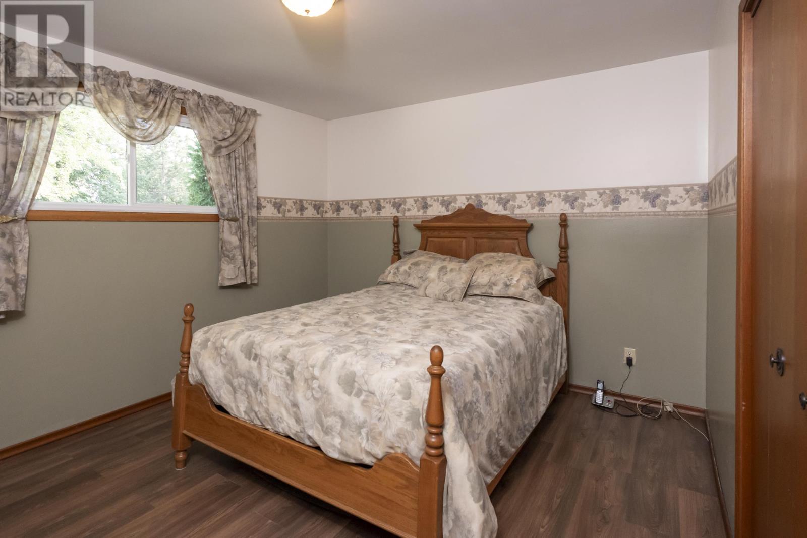 256 Fairbanks CRES - Image 23