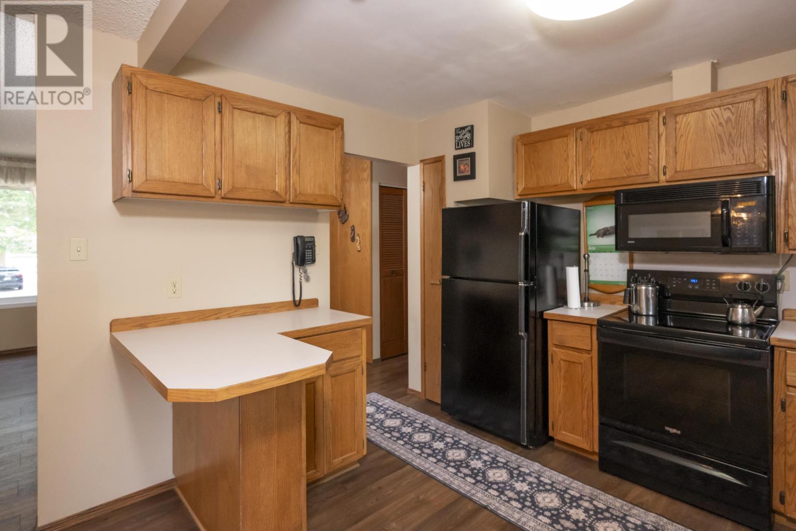 256 Fairbanks CRES - Image 13