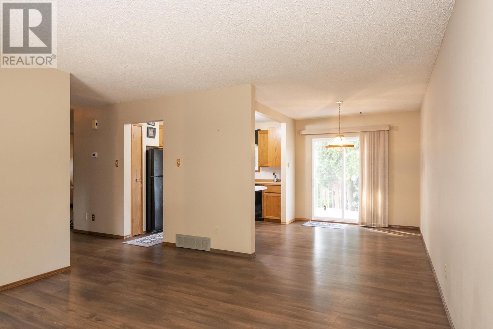 256 Fairbanks CRES - 11