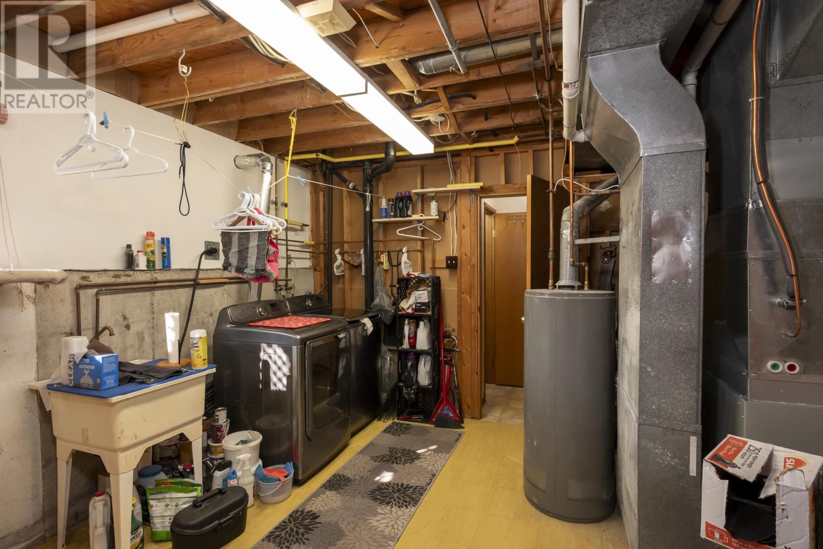 256 Fairbanks CRES - Image 37
