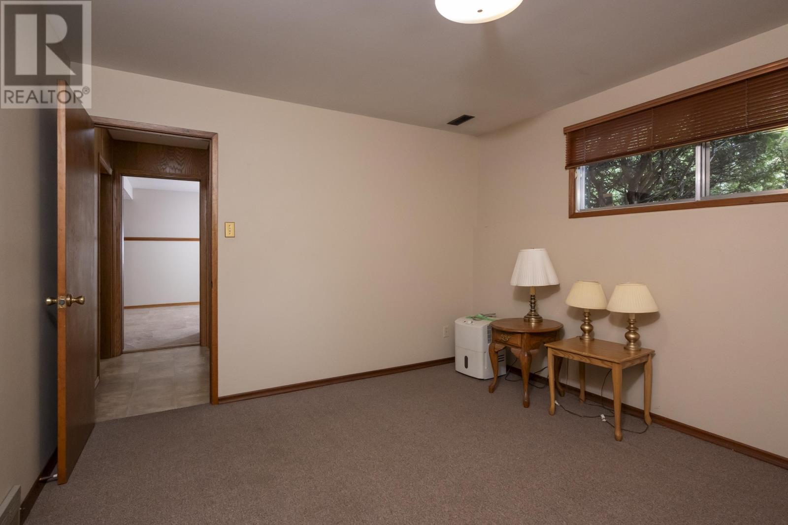256 Fairbanks CRES - Image 26