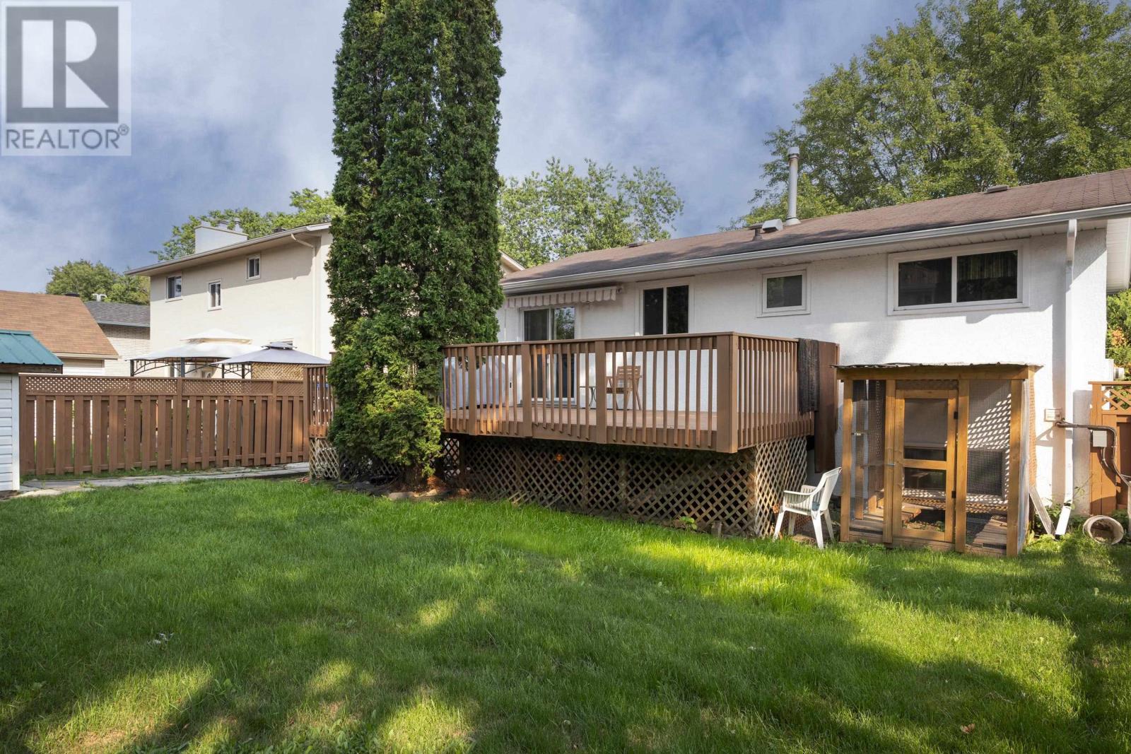256 Fairbanks CRES - 5