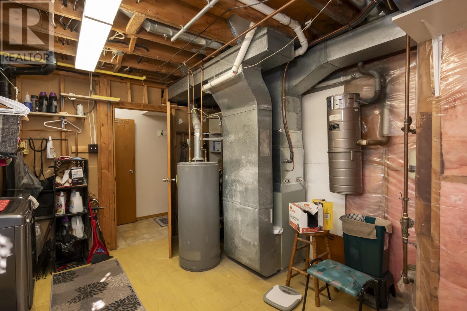 256 Fairbanks CRES - Image 38