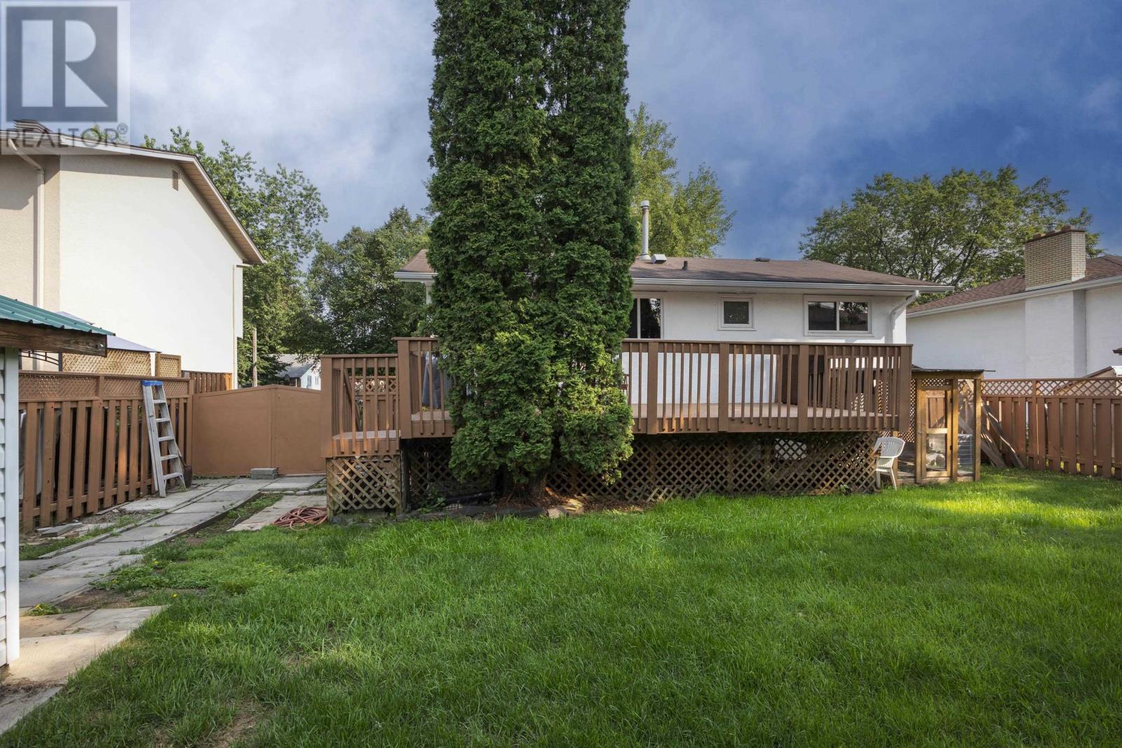 256 Fairbanks CRES - 45