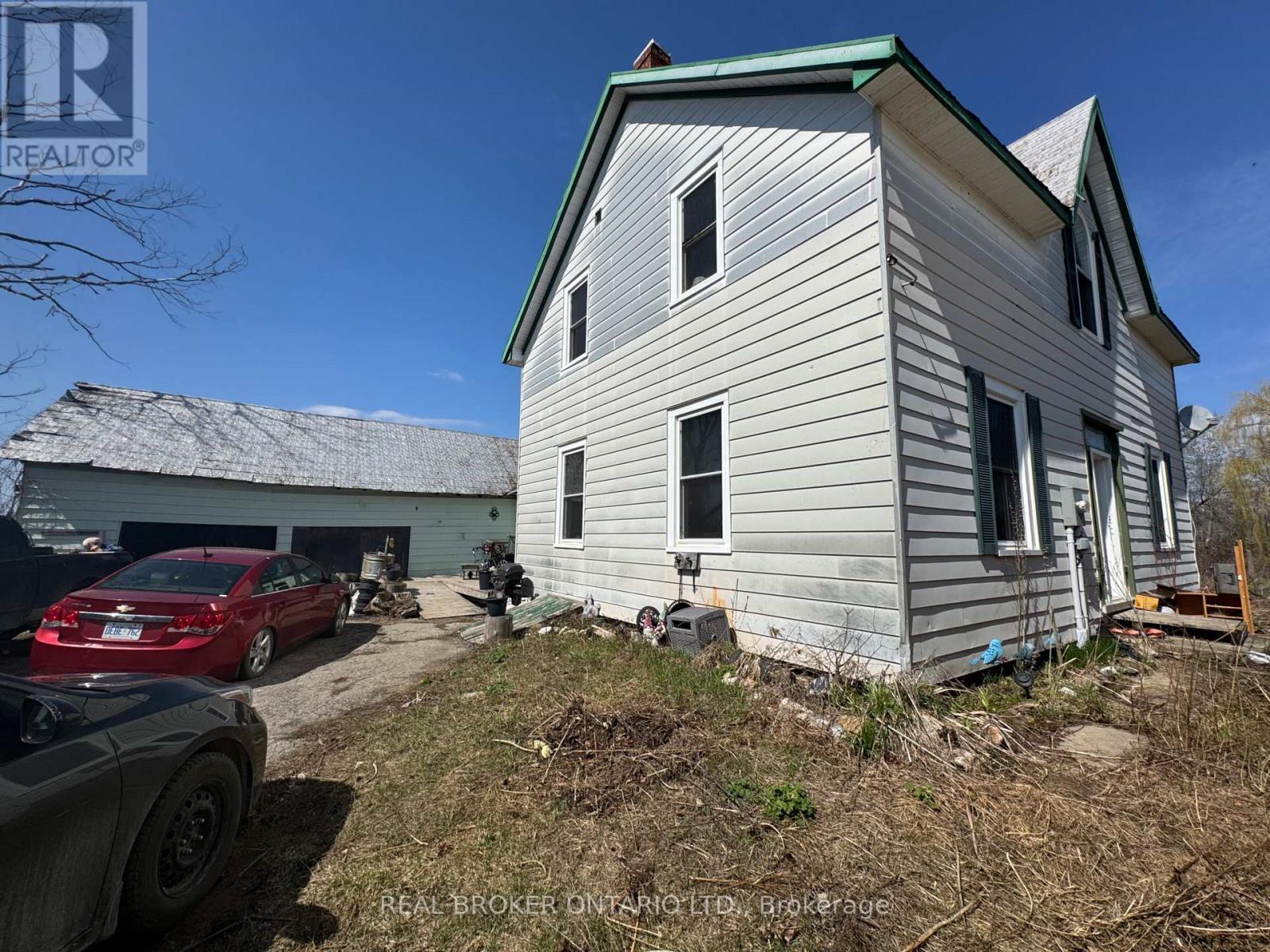 888 TOWNLINE ROAD - Image 4