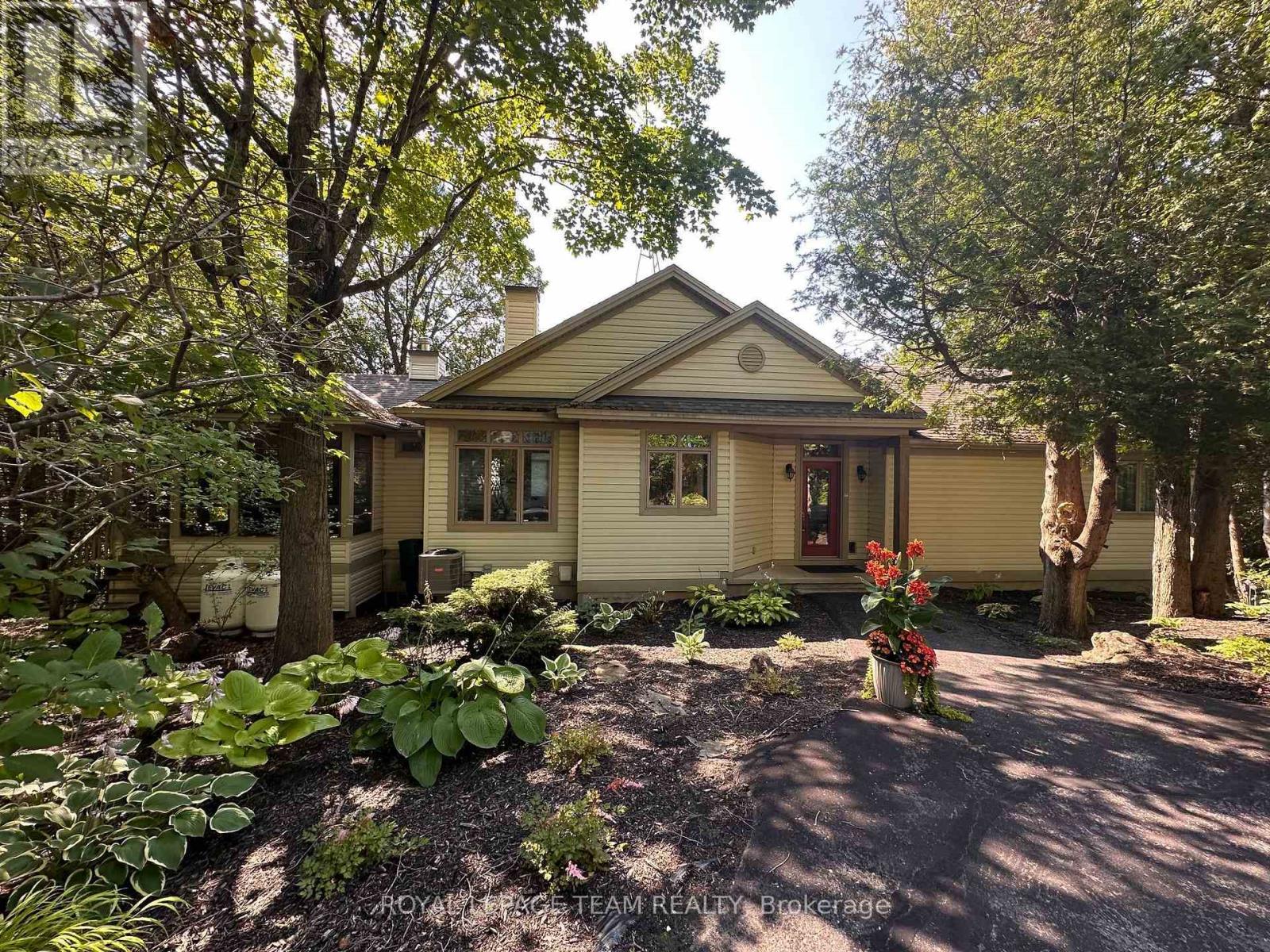 912 MAPLE HILL ROAD - 1