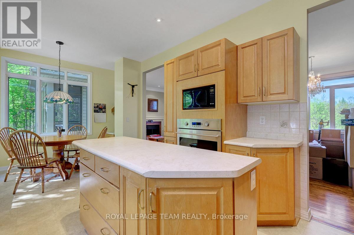 912 MAPLE HILL ROAD - 10