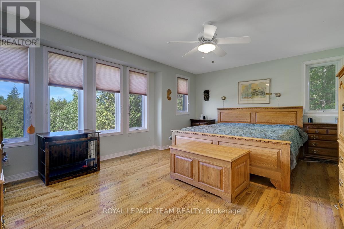 912 MAPLE HILL ROAD - Image 16
