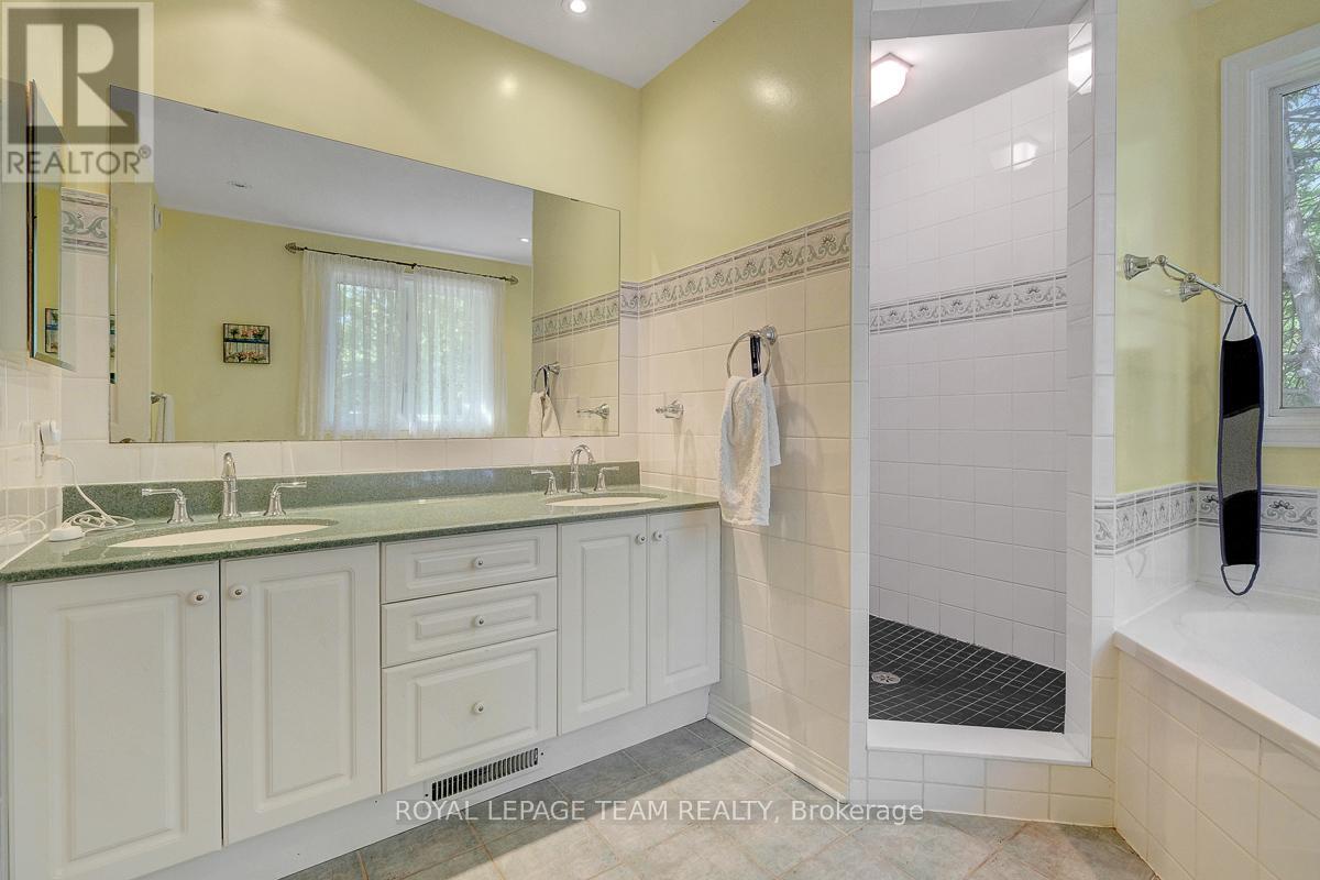 912 MAPLE HILL ROAD - Image 19