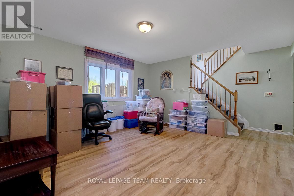 912 MAPLE HILL ROAD - Image 23