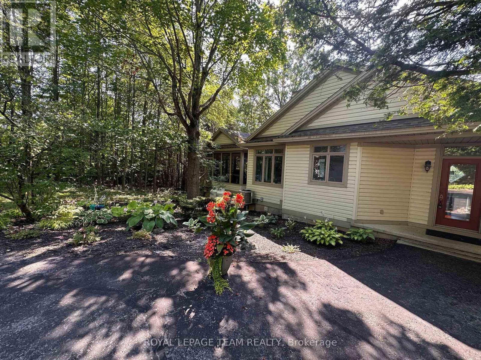 912 MAPLE HILL ROAD - 46