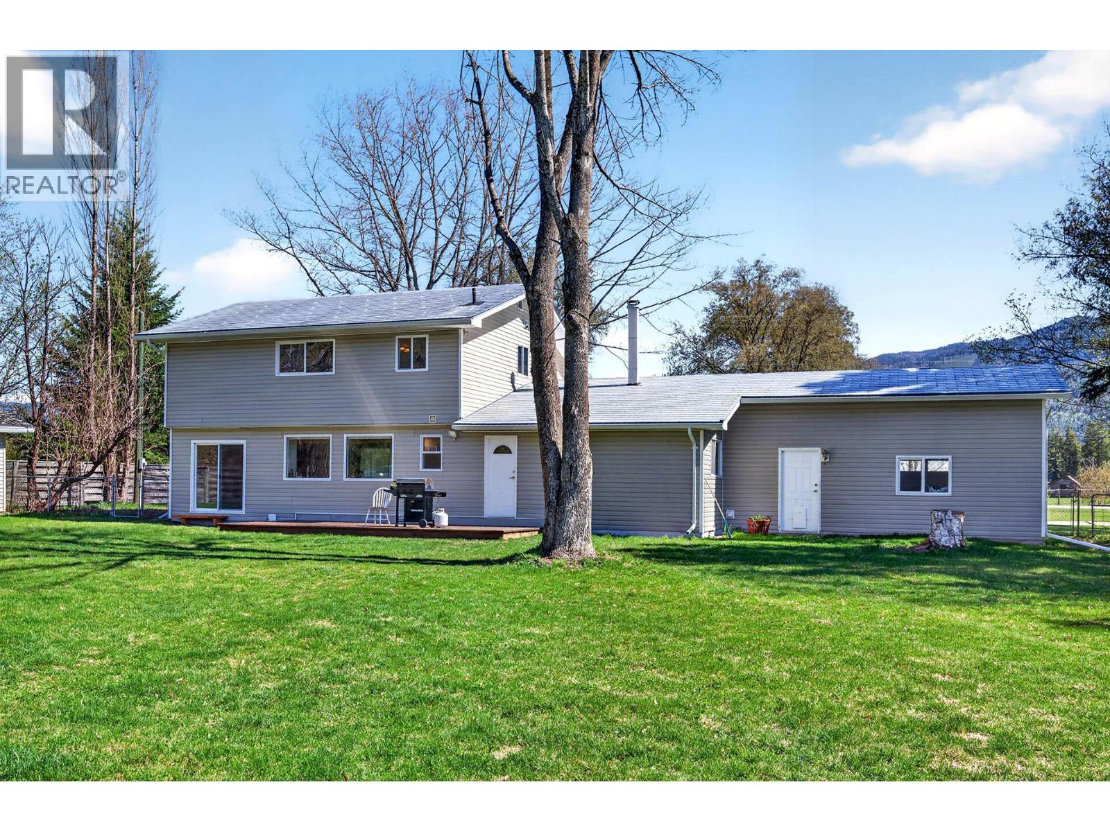 985 OLD N THOMPSON Highway - Image 40