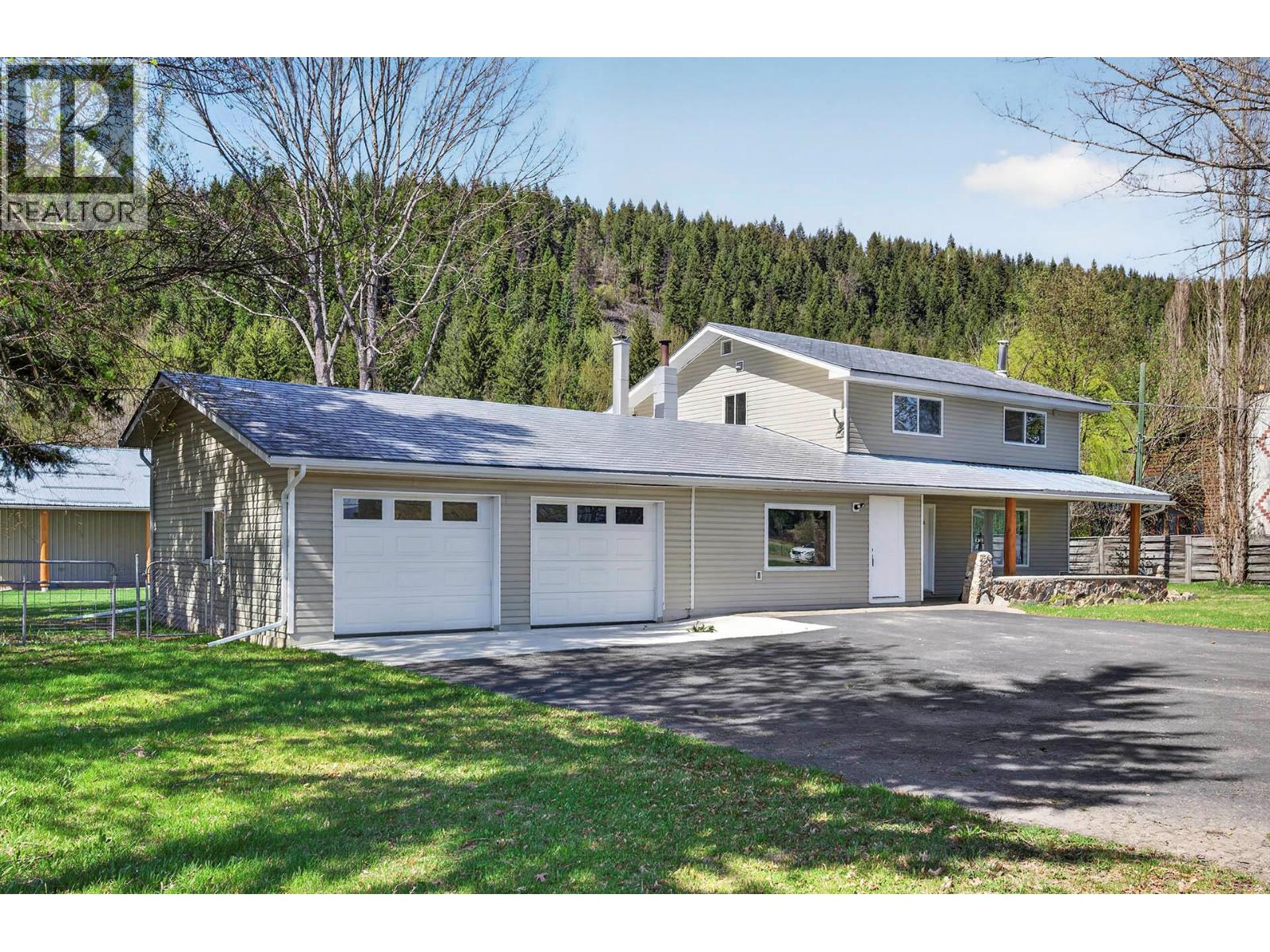 985 OLD N THOMPSON Highway - 67