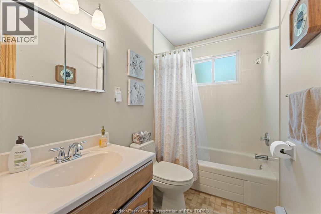 5086 COLBOURNE DRIVE - 22