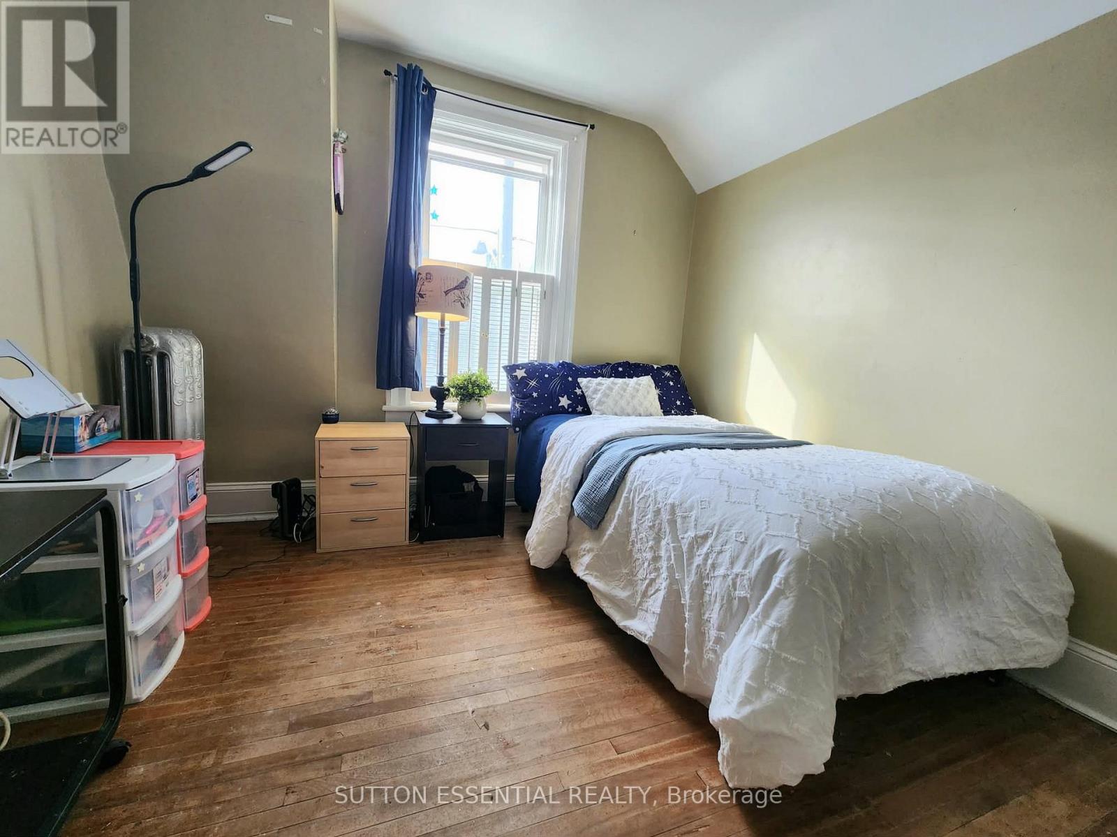 47 PEARL STREET E - Image 16