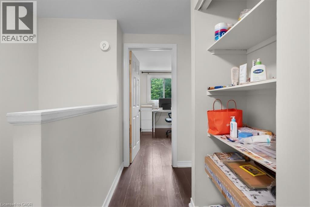 421 BAIRSTOW Crescent - 18