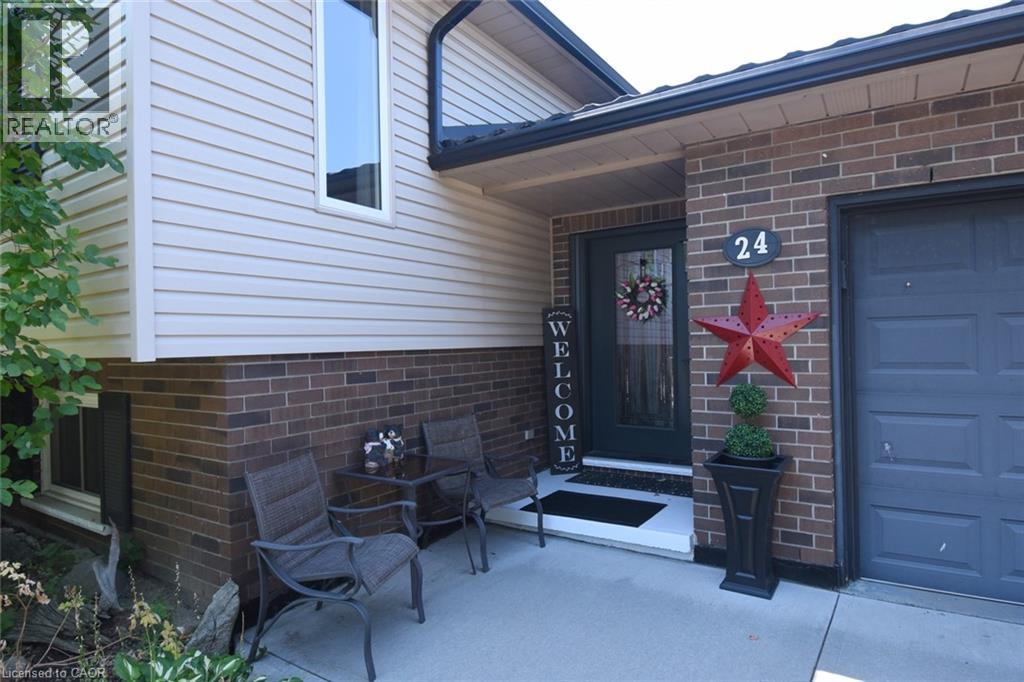 5-bedroom home for sale at 24 BUCHANAN Drive, Caledonia ON · photo 3 of 44