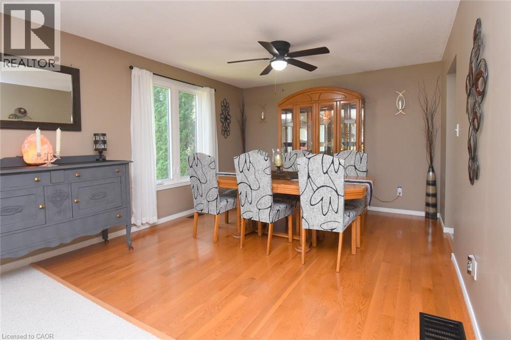 5-bedroom home for sale at 24 BUCHANAN Drive, Caledonia ON · photo 10 of 44