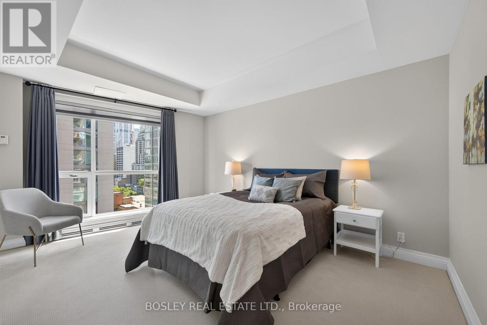 #1403 38 AVENUE ROAD - 21