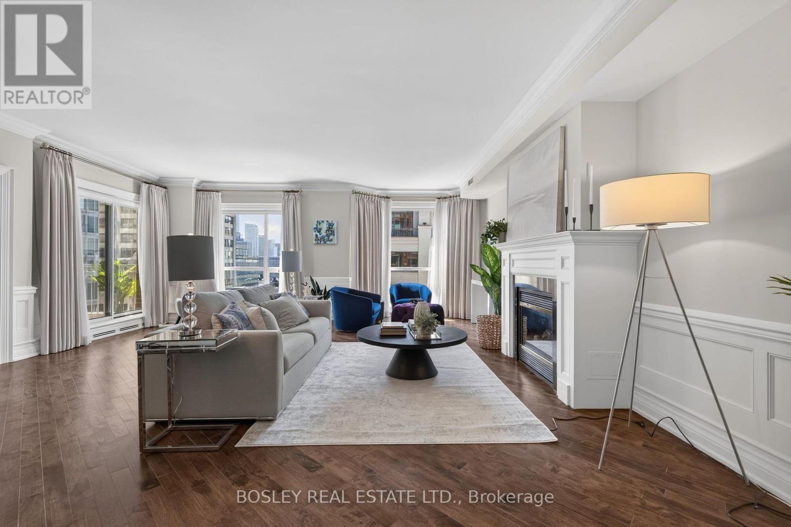 #1403 38 AVENUE ROAD - 3
