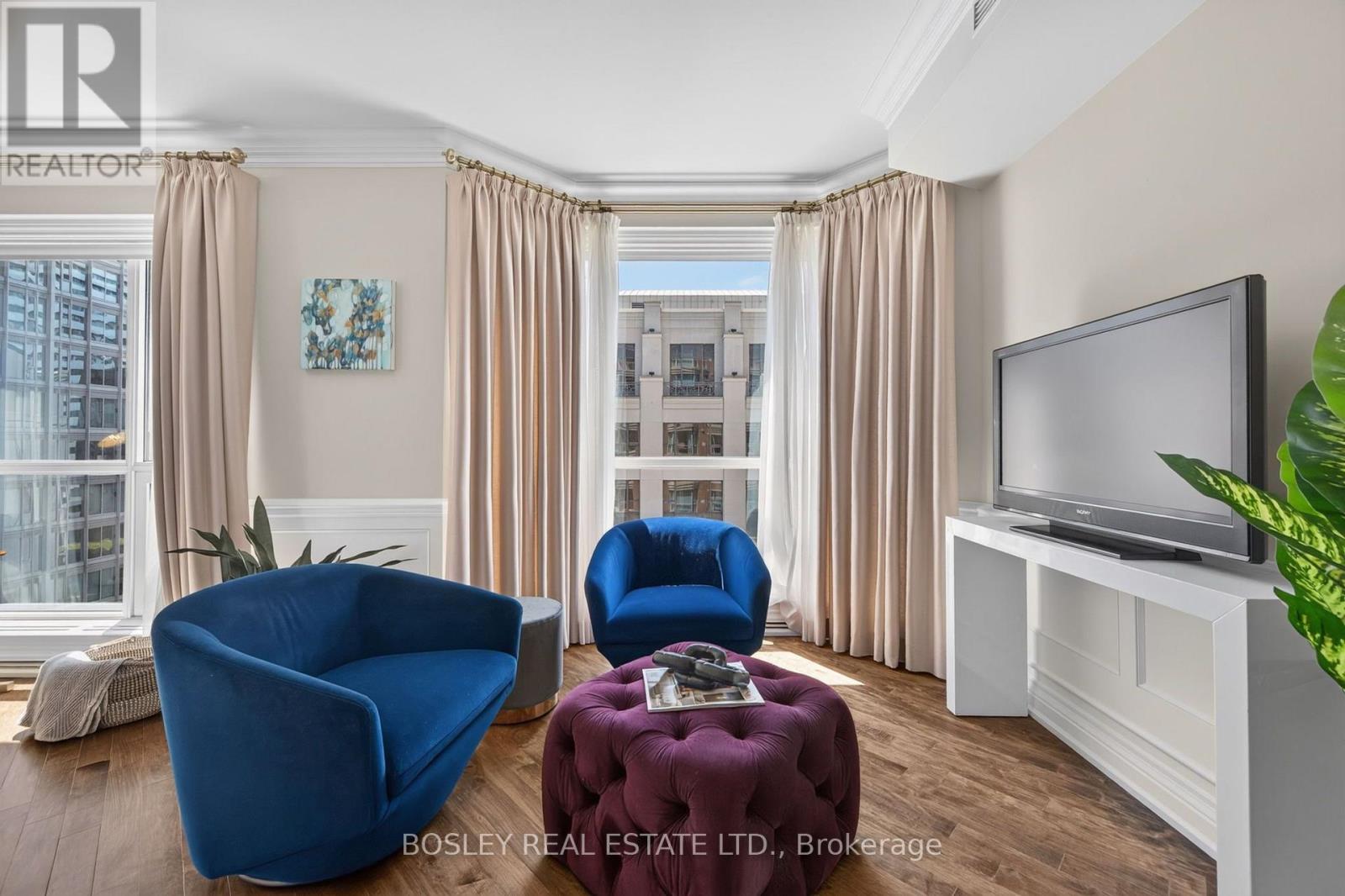 #1403 38 AVENUE ROAD - 6