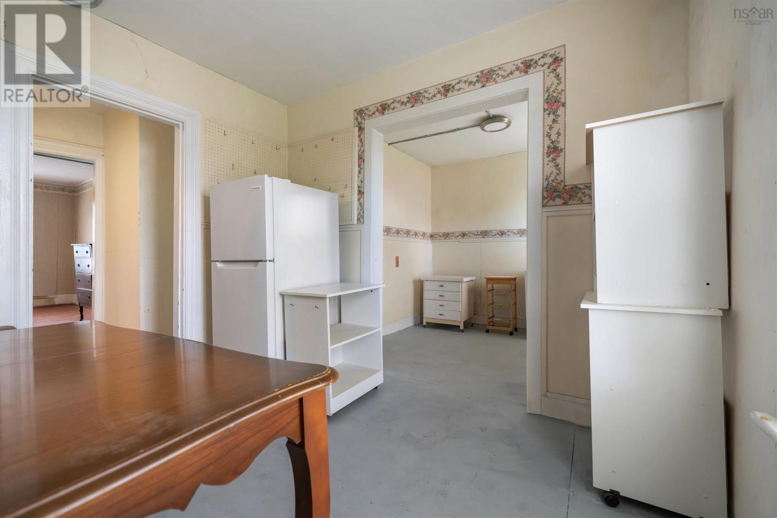 15 McDougal Street - 27