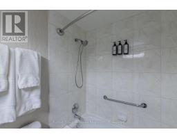 302 - 302 Bayshore - Deerhurst Drive, Huntsville, ON P1H2E8 Photo 11