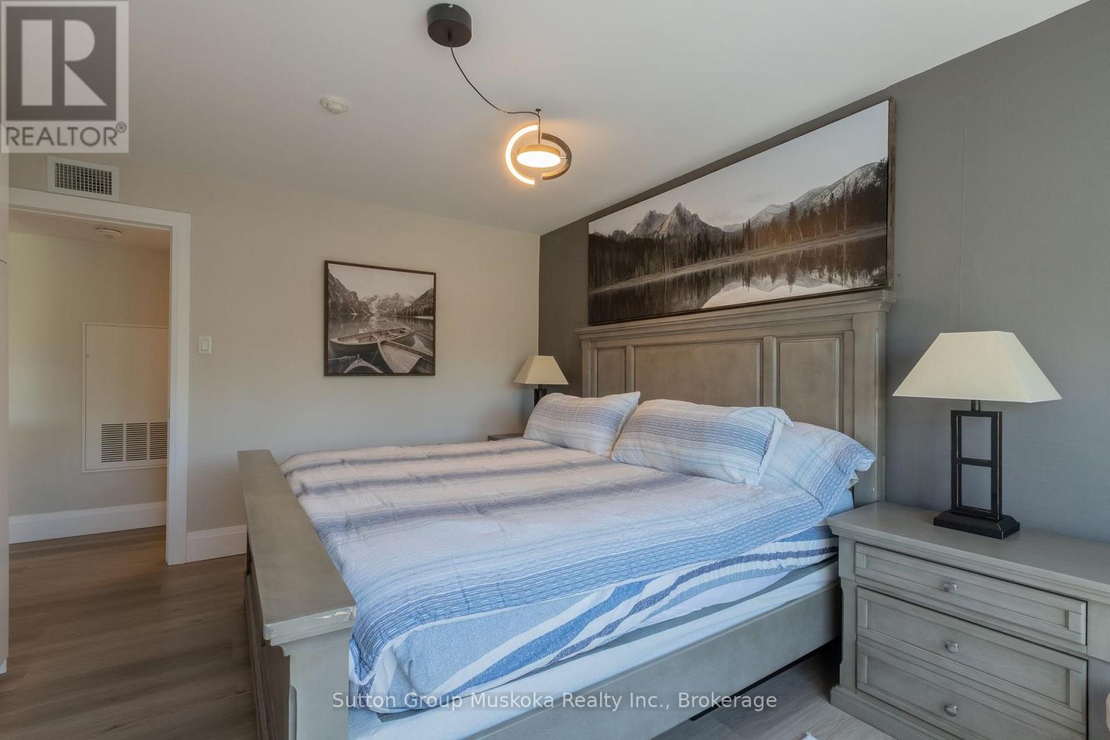 #54 54-305 DEERHURST, SUMMIT LODGE DRIVE - Image 14