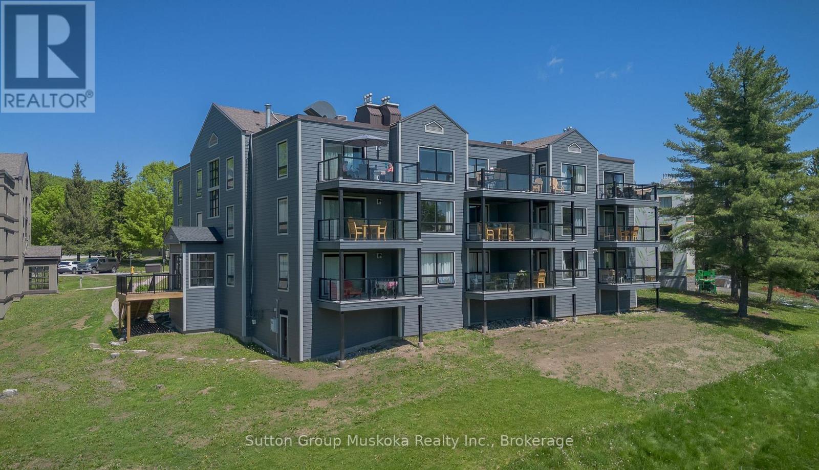#54 54-305 DEERHURST, SUMMIT LODGE DRIVE - 2
