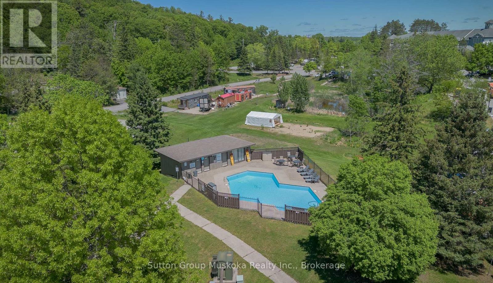 #54 54-305 DEERHURST, SUMMIT LODGE DRIVE - Image 25