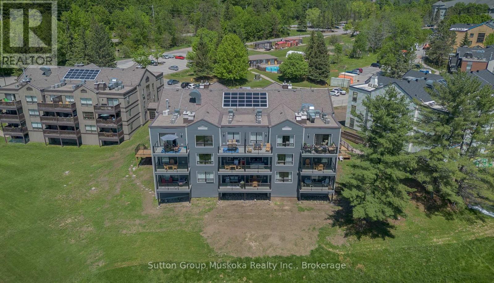 #54 54-305 DEERHURST, SUMMIT LODGE DRIVE - 31