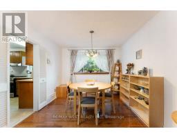 2 Robinter Drive, Toronto, ON M2M3P9 Photo 15